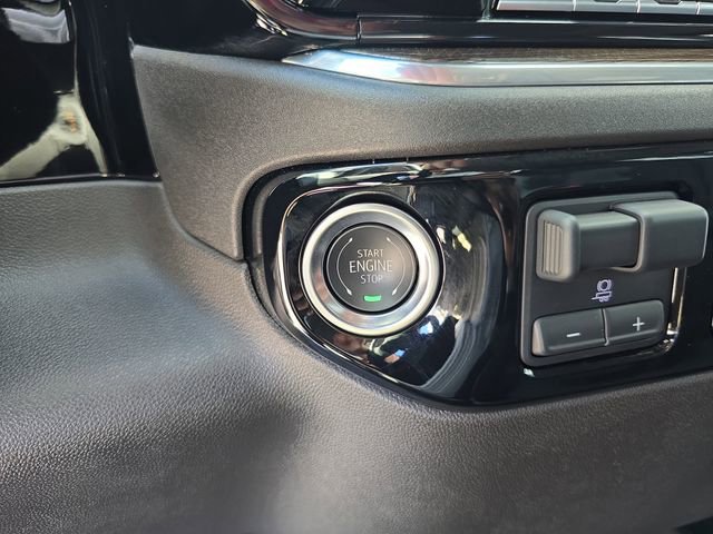 New 2025 GMC Sierra 1500 Elevation image 26