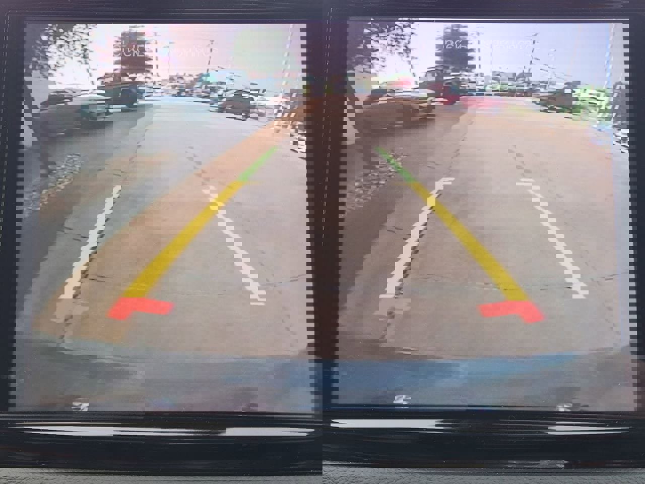 Used 2023 Chrysler Pacifica Touring-L FWD image 17