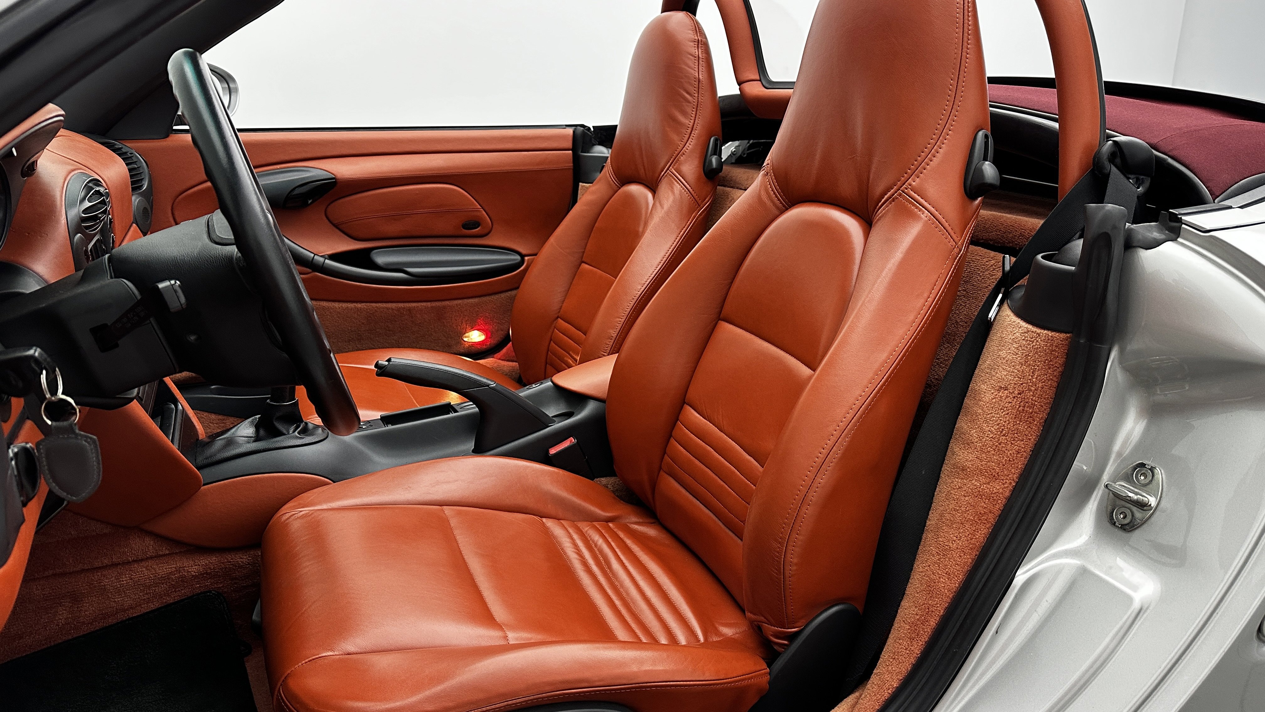 Used 1998 Porsche Boxster image 13