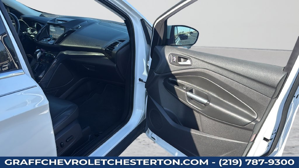 Used 2016 Ford Escape Titanium AWD/4WD image 22