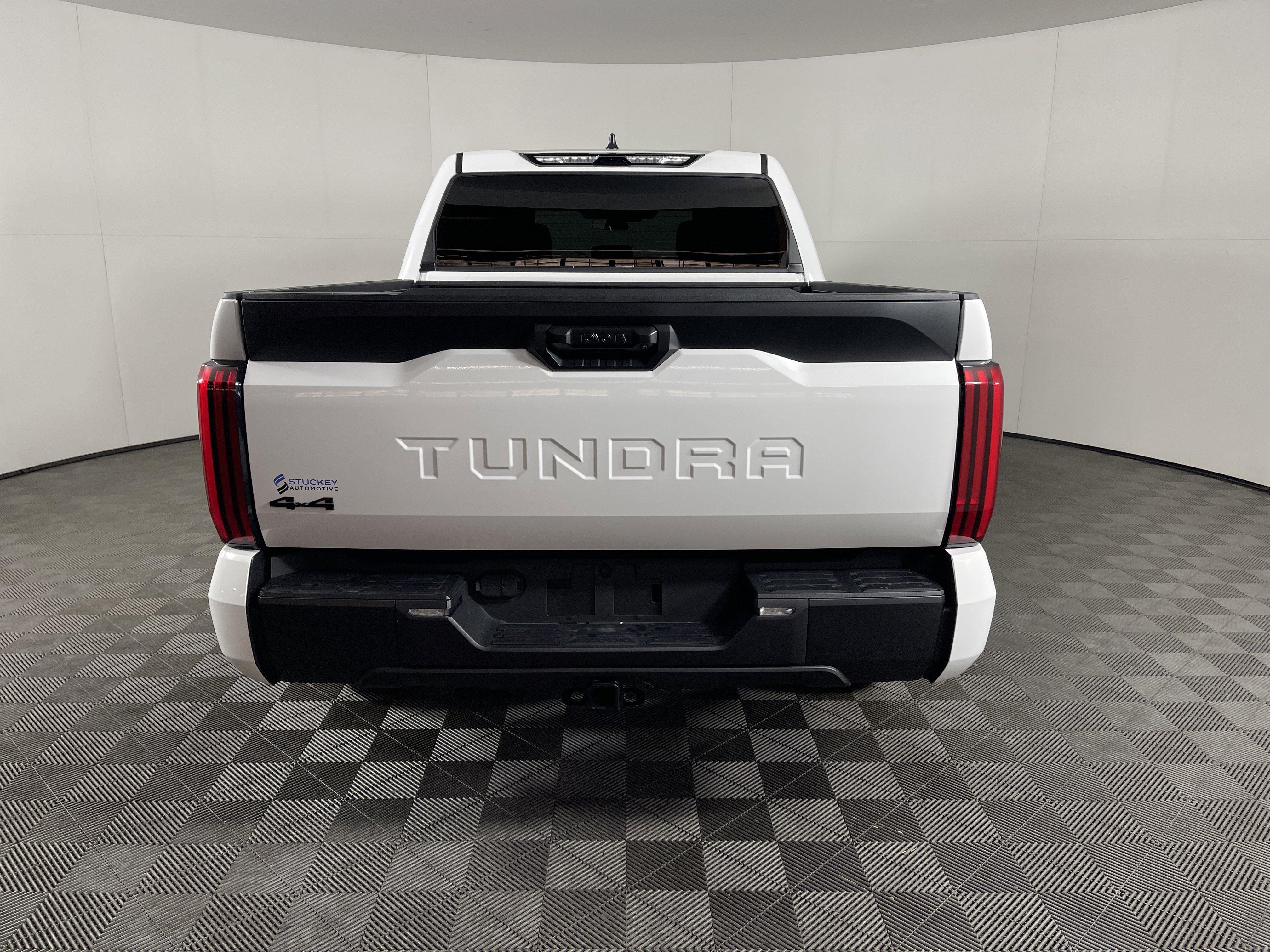 Used 2024 Toyota Tundra SR w/ SR Tow Package image 4