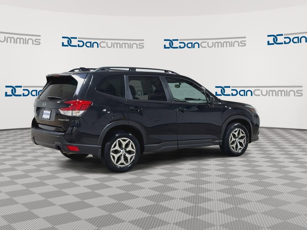 Used 2024 Subaru Forester Premium image 9