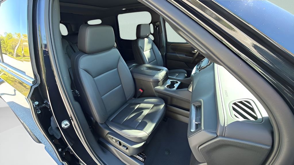 Used 2022 Chevrolet Tahoe LT w/ LT Signature Package RWD image 21