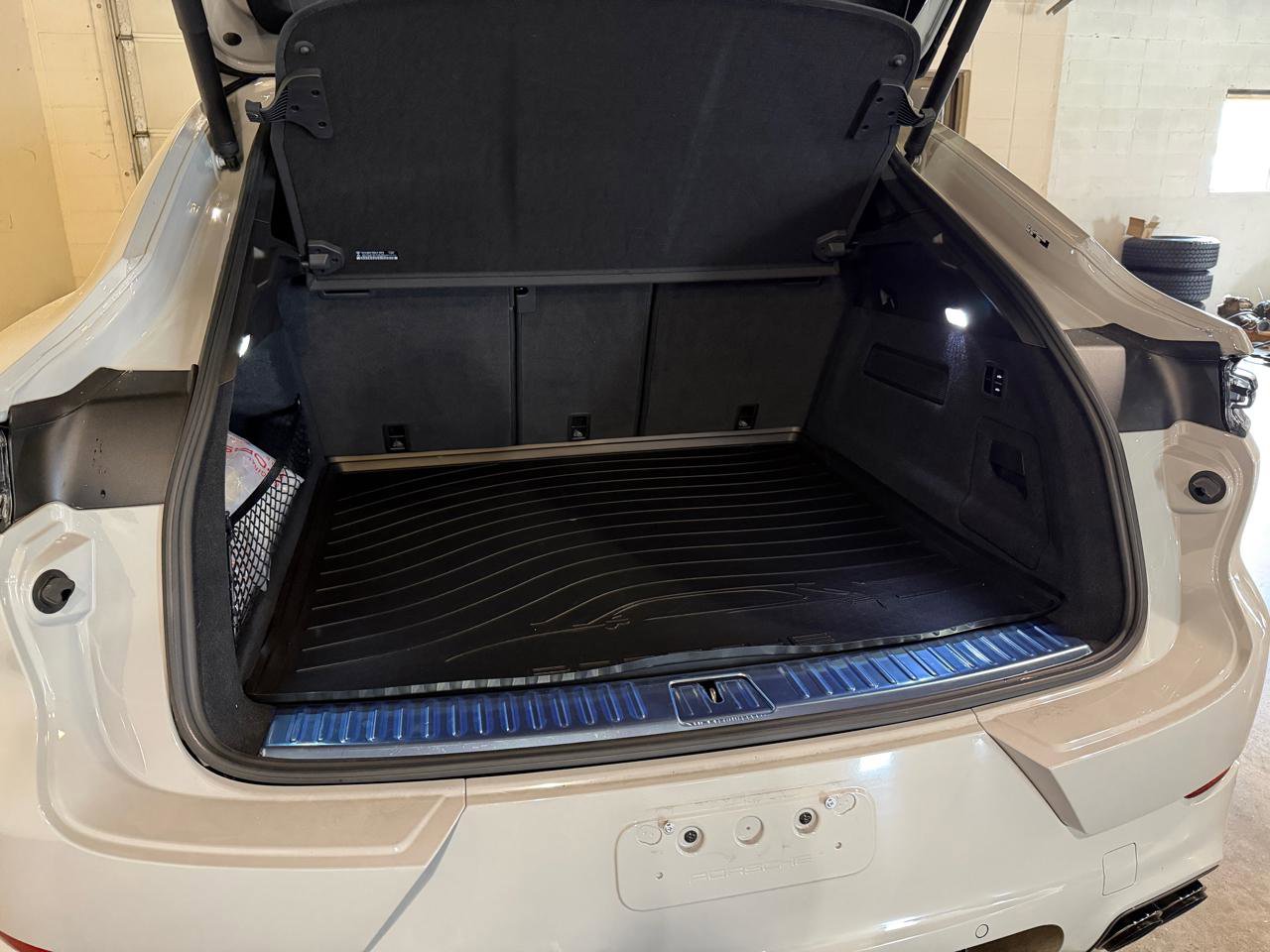 Used 2025 Porsche Cayenne GTS image 8