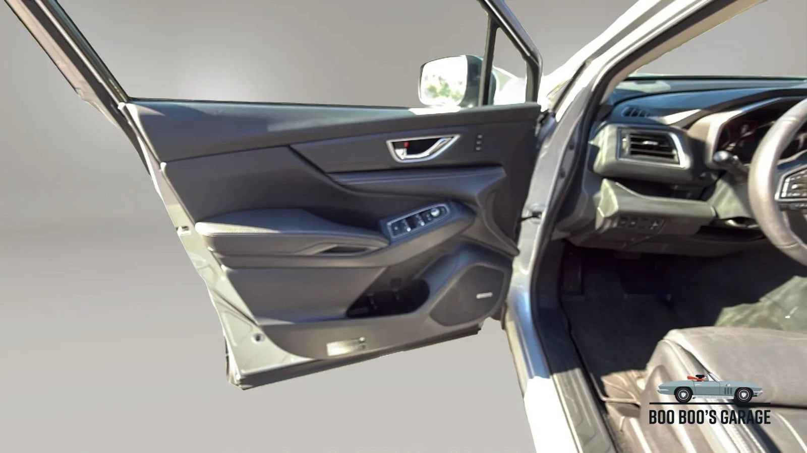 Used 2023 Subaru Ascent Limited w/ Technology Package AWD/4WD image 17