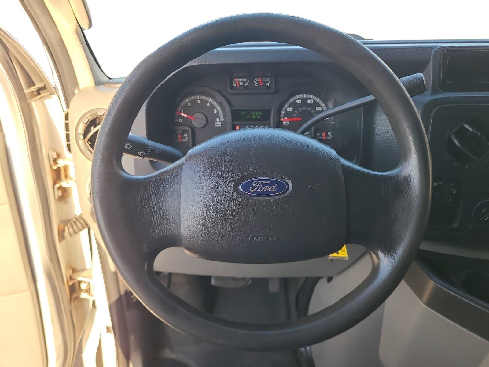 Used 2010 Ford E-250 and Econoline 250 RWD image 12