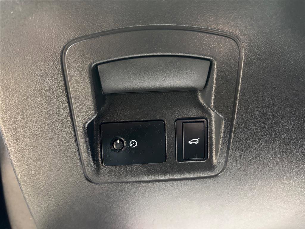 Used 2025 Land Rover Range Rover Velar Dynamic SE image 21