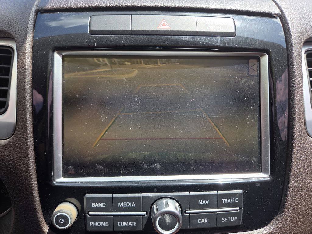 Used 2011 Volkswagen Touareg VR6 AWD/4WD image 48
