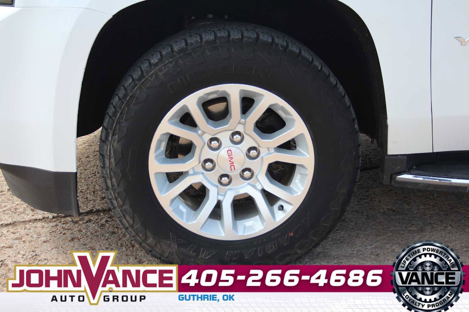 Used 2020 GMC Yukon XL SLT image 15