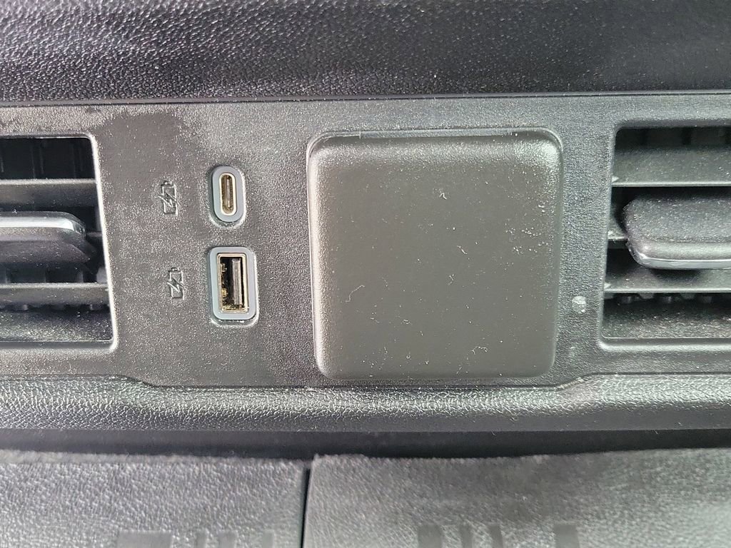 Used 2024 GMC Sierra 1500 SLE AWD/4WD image 17