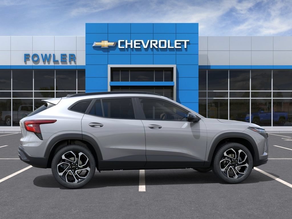 New 2026 Chevrolet Trax RS w/ Driver Confidence Package FWD image 5