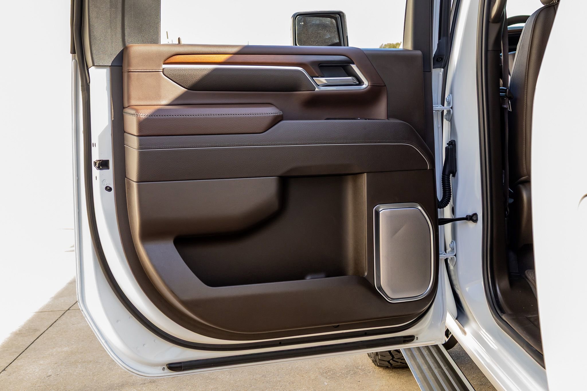 Used 2025 GMC Sierra 3500 Denali w/ Denali Reserve Package image 36