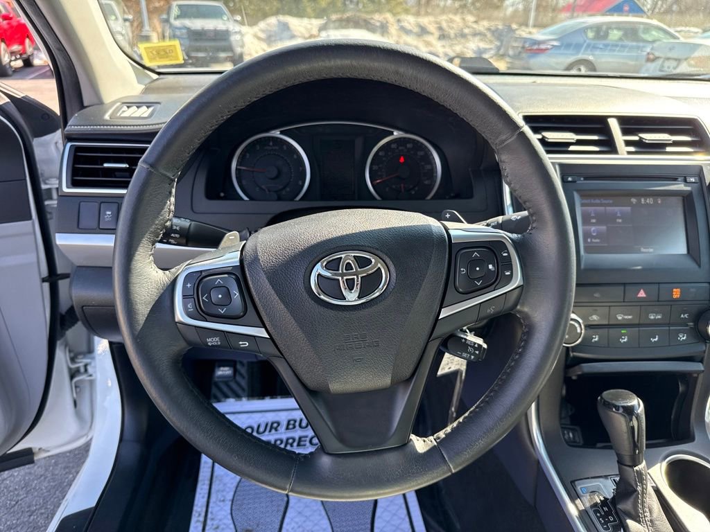 Used 2017 Toyota Camry SE image 18