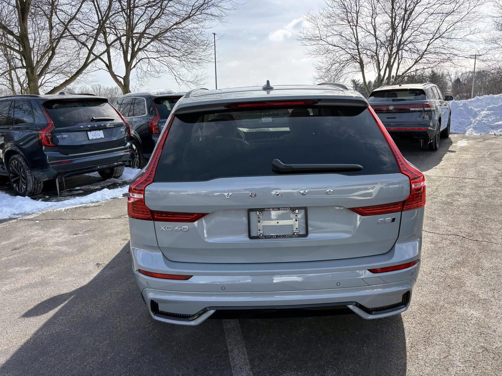 Used 2025 Volvo XC60 B5 Plus w/ Climate Package image 6