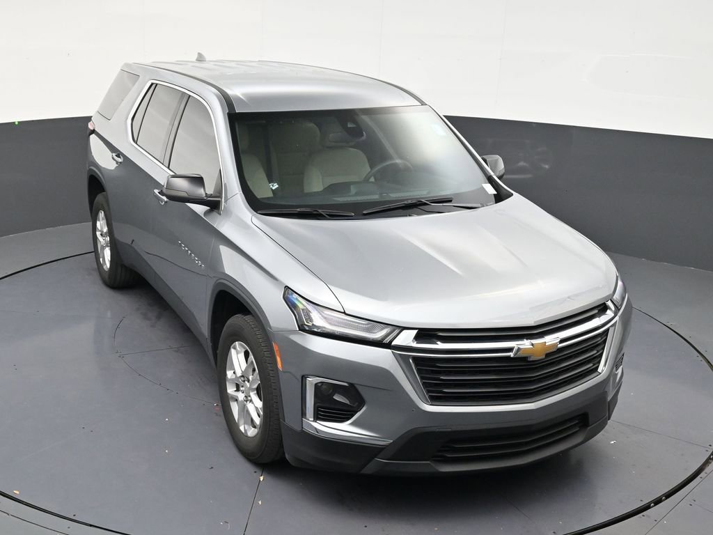 Used 2023 Chevrolet Traverse LS FWD image 18