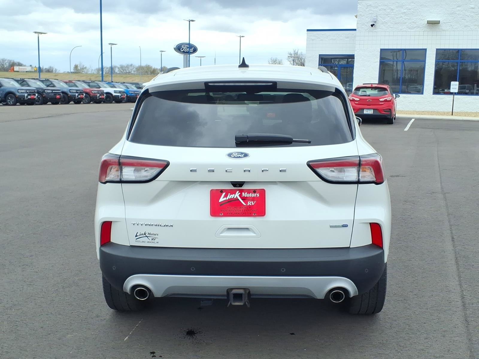 Used 2020 Ford Escape Titanium AWD/4WD image 4