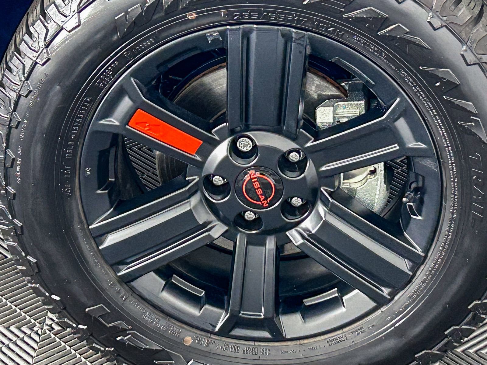 Certified 2025 Nissan Rogue SV image 11