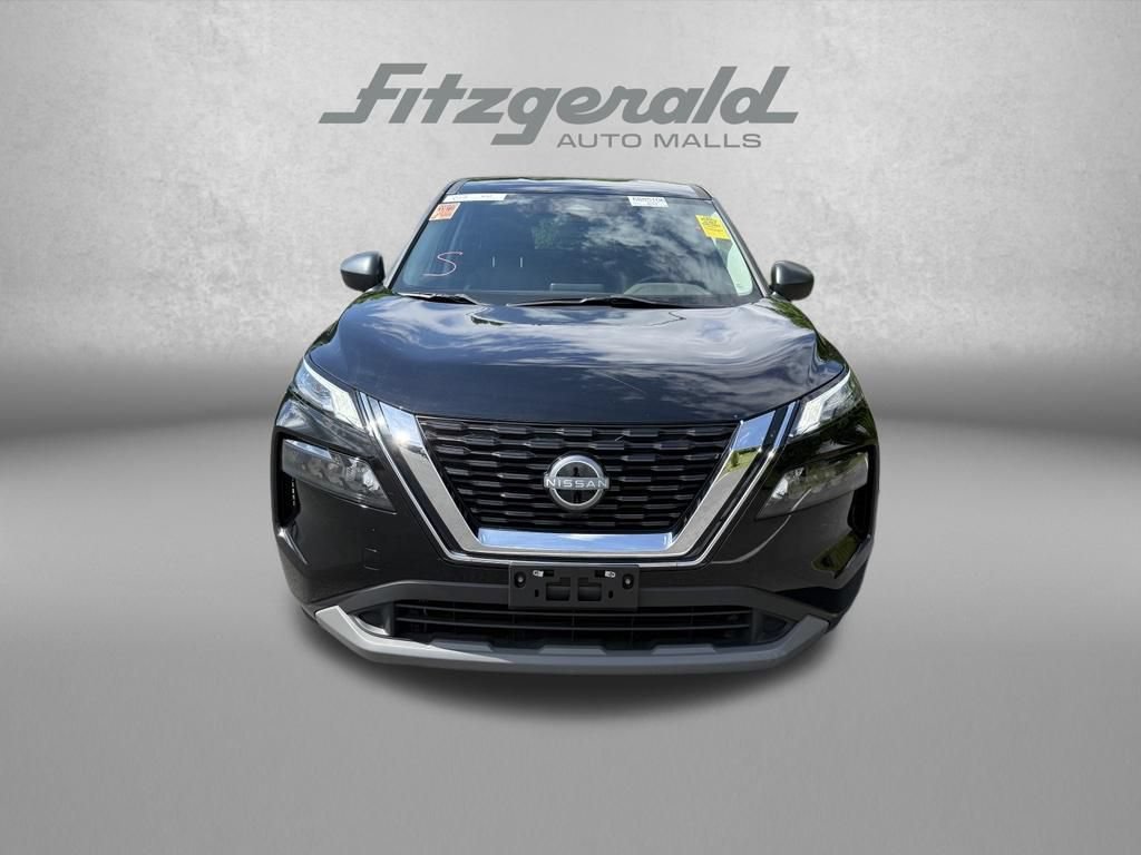 Used 2023 Nissan Rogue S AWD/4WD image 2