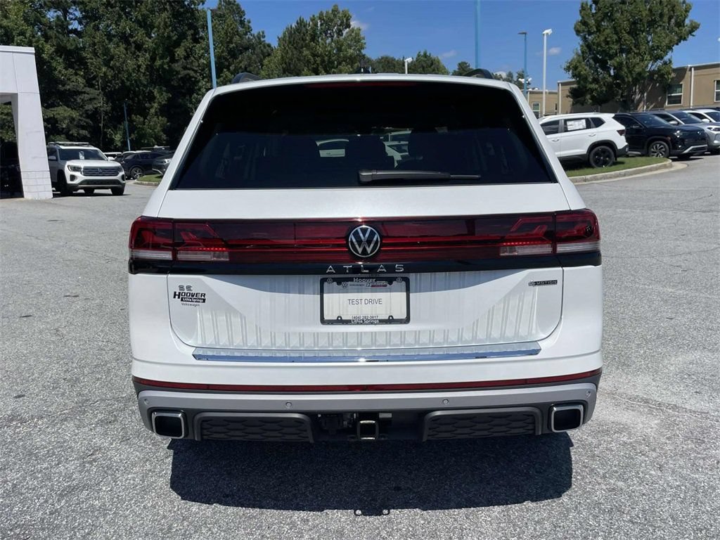 New 2026 Volkswagen Atlas Peak Edition AWD/4WD image 4
