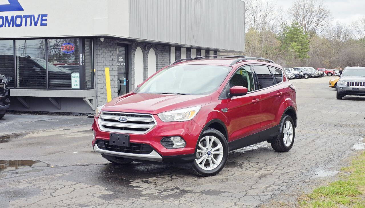 Used 2018 Ford Escape SE AWD/4WD image 2