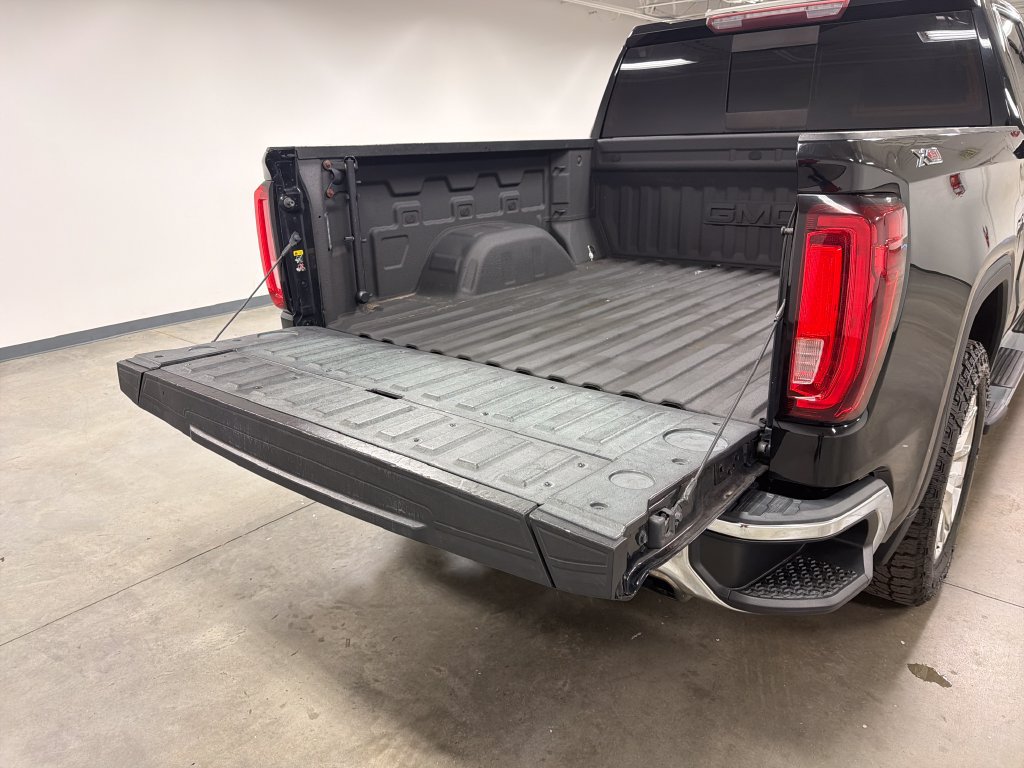 Used 2019 GMC Sierra 1500 SLT w/ SLT Premium Plus Package AWD/4WD image 19