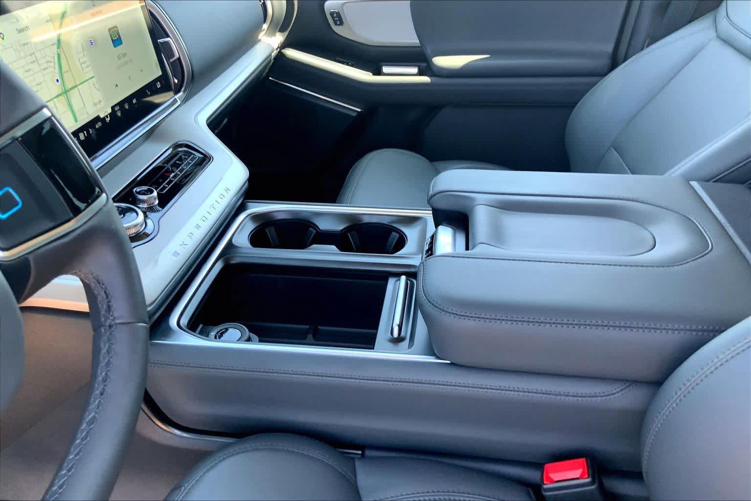 New 2026 Ford Expedition Active AWD/4WD image 7