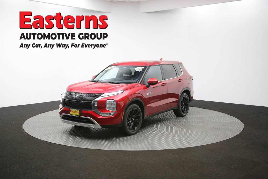 Used 2023 Mitsubishi Outlander SE image 54