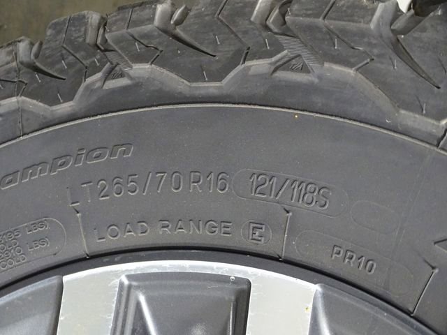 Used 2016 Toyota Tacoma TRD Off-Road w/ Towing Package image 34