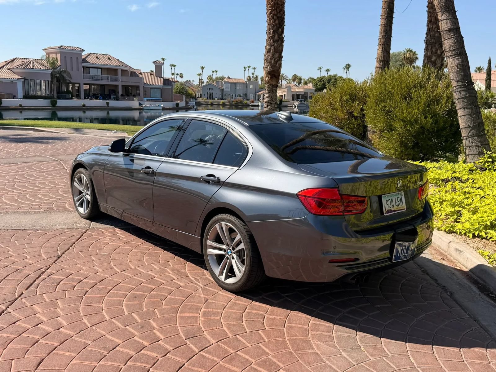 Used 2017 BMW 330i Sedan RWD image 2