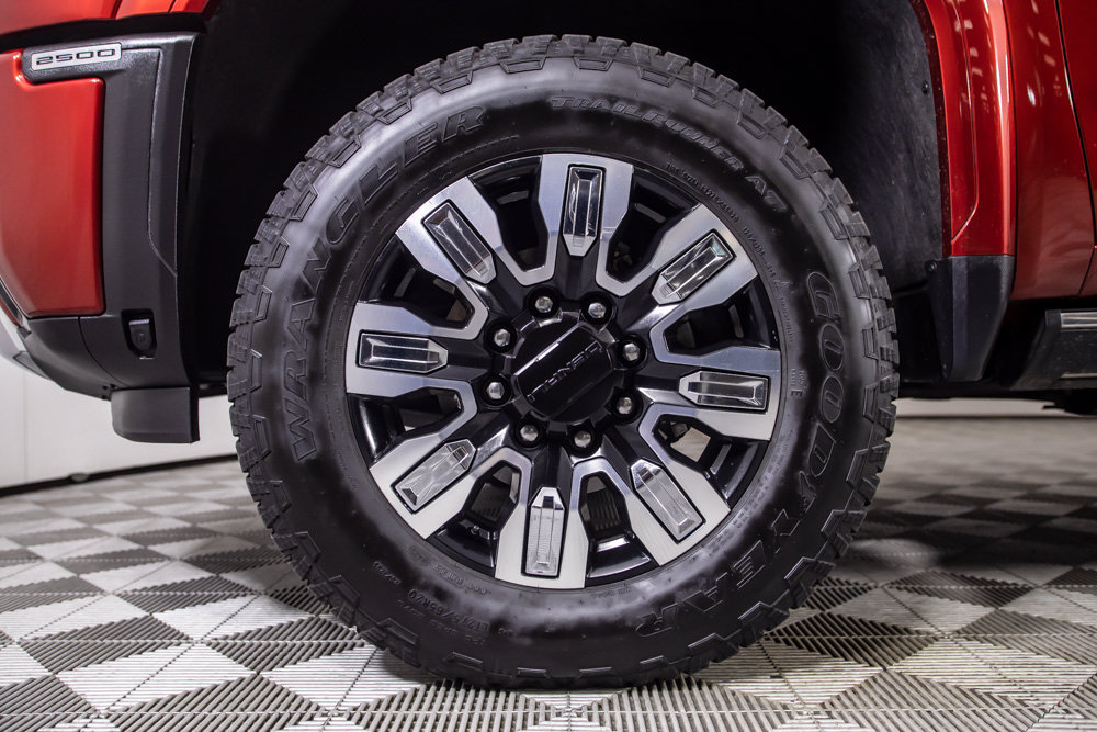 Used 2024 GMC Sierra 2500 Denali w/ Denali Reserve Package AWD/4WD image 35