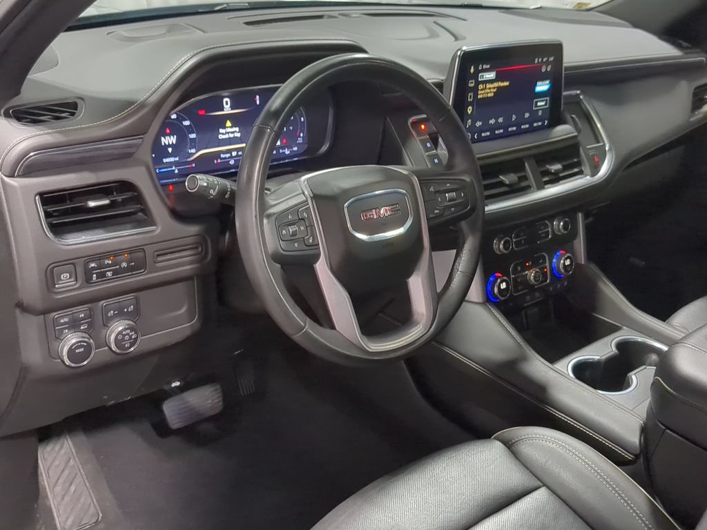 Used 2023 GMC Yukon XL SLT w/ SLT Premium Package AWD/4WD image 12