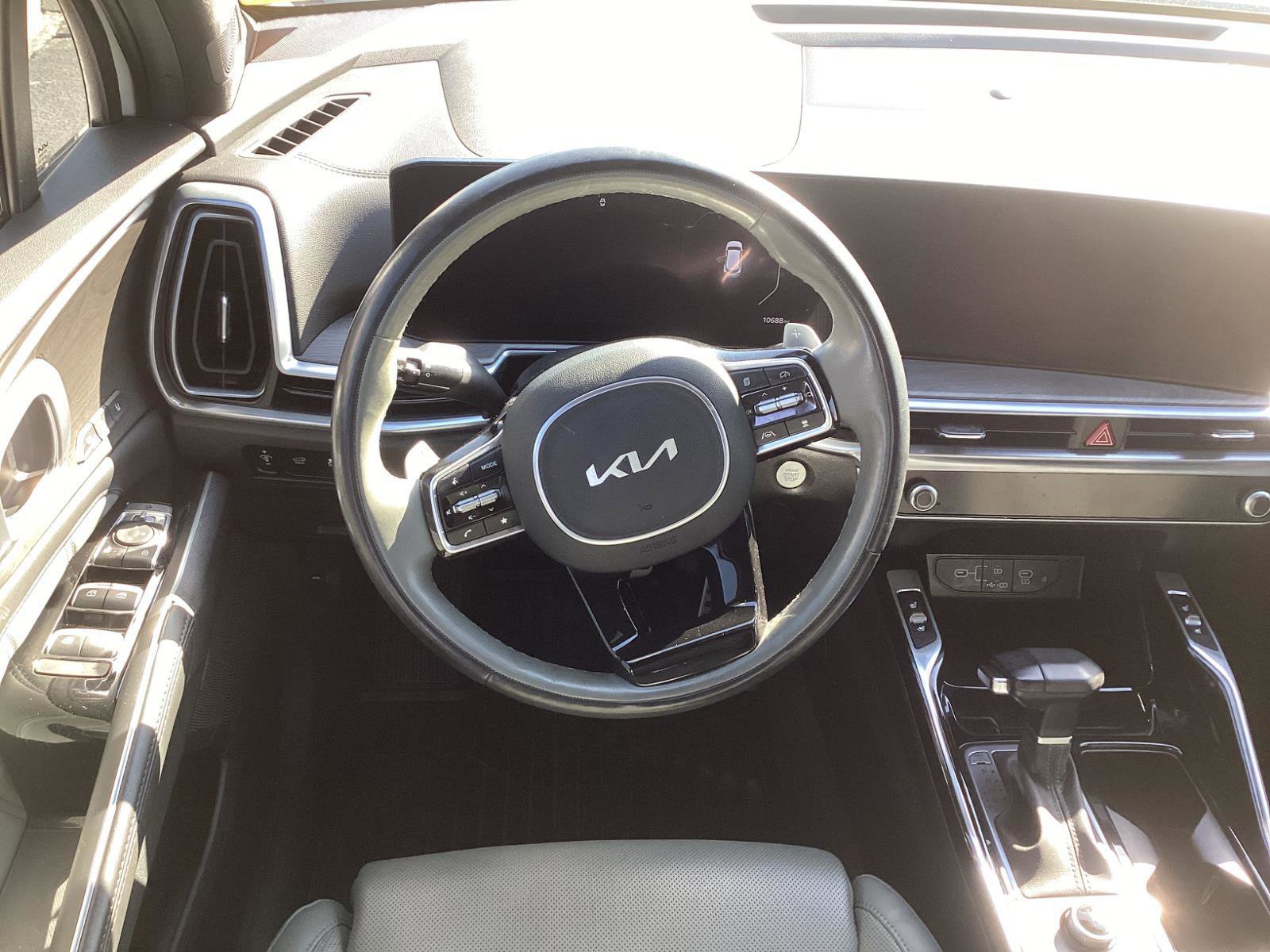 Used 2024 Kia Sorento SX Prestige w/ Sage Leather Package image 20