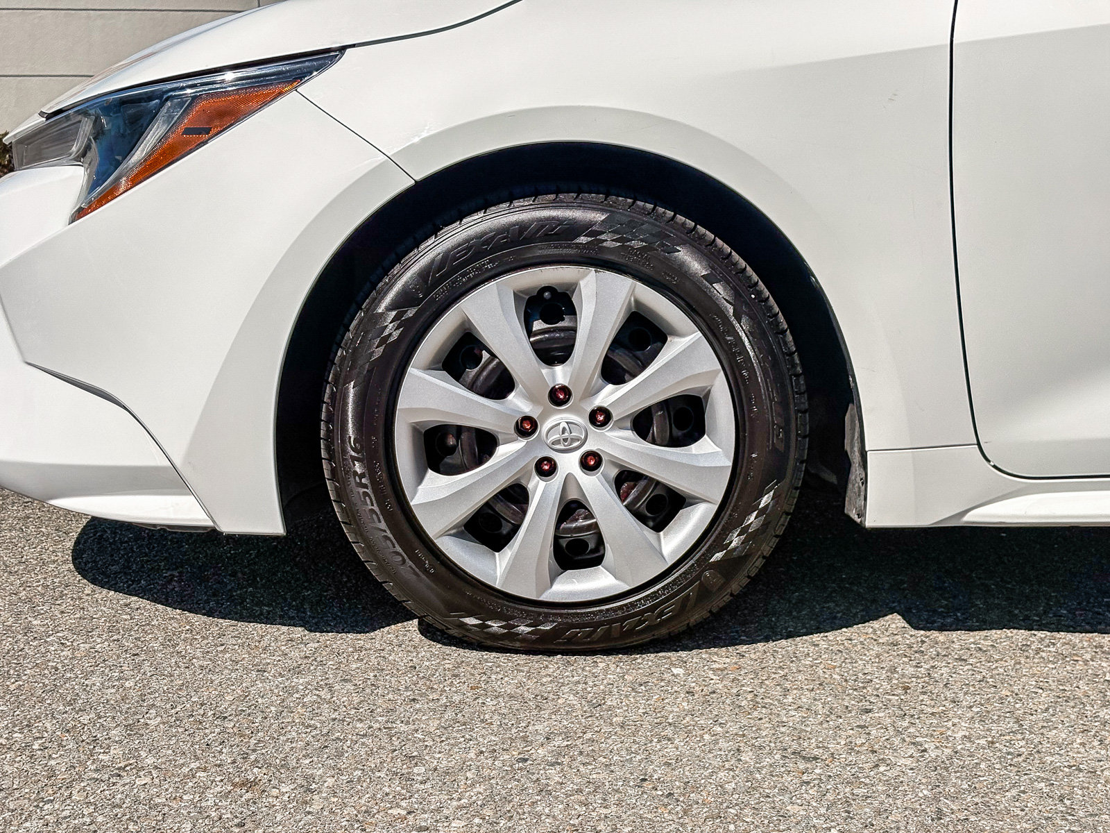 Used 2024 Toyota Corolla LE FWD image 11