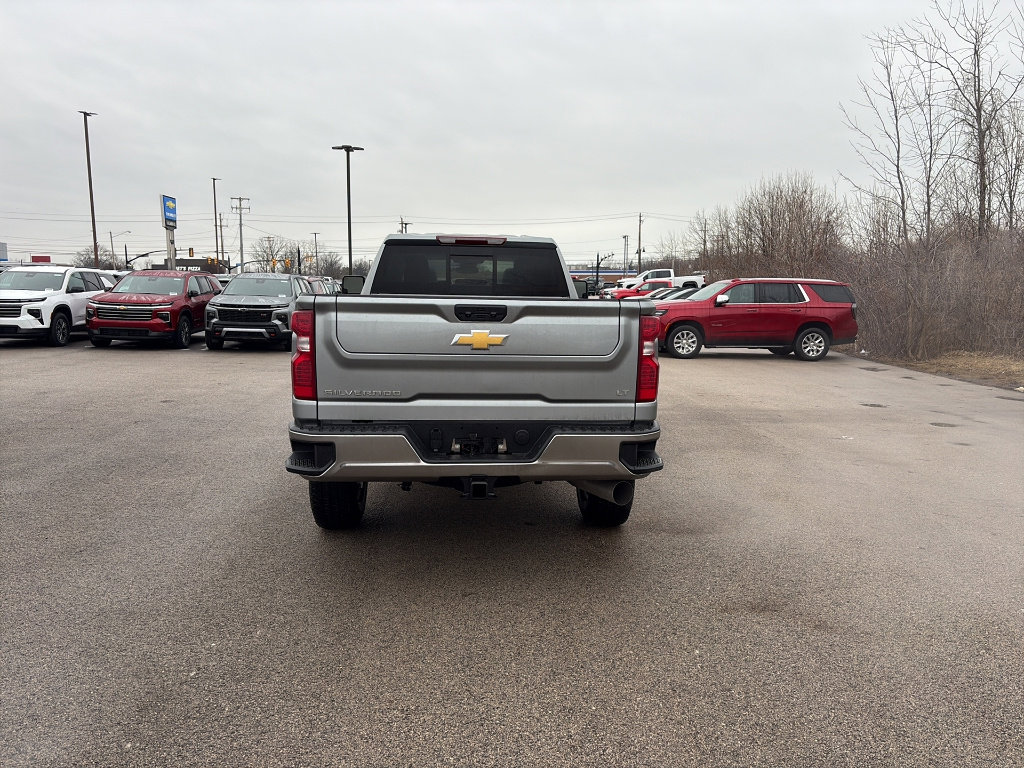 New 2026 Chevrolet Silverado 3500 LT image 5