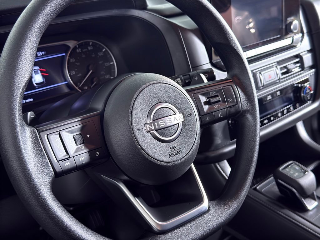 Certified 2025 Nissan Pathfinder S AWD/4WD image 14