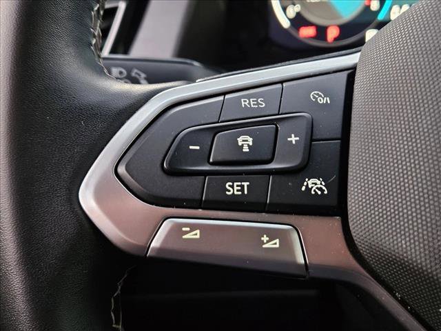 Used 2025 Volkswagen Atlas Cross Sport SE image 13