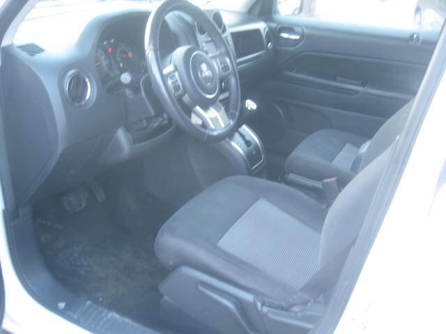 Used 2016 Jeep Patriot Latitude image 15