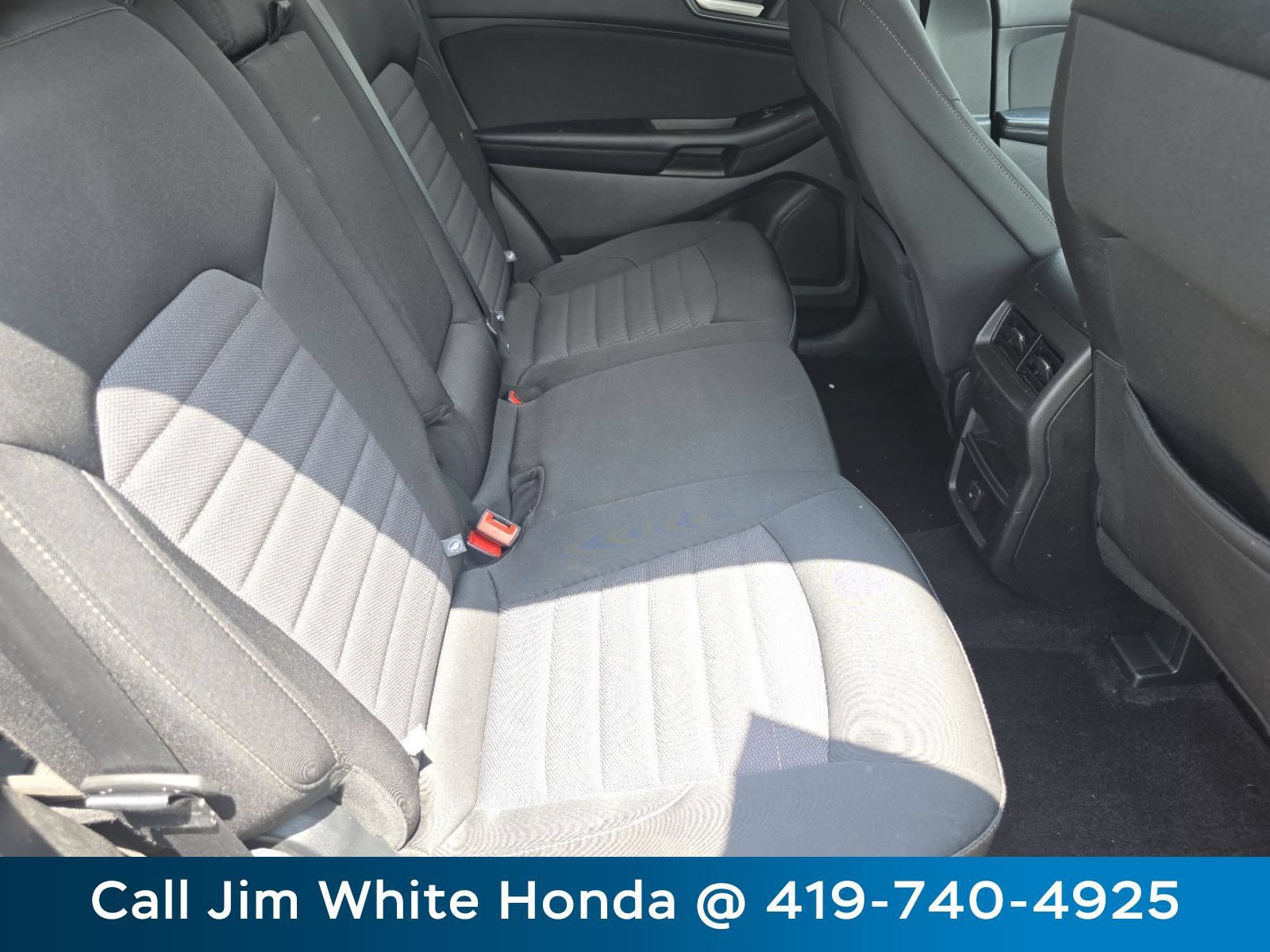 Used 2017 Ford Edge SE w/ Cargo Accessory Package AWD/4WD image 19