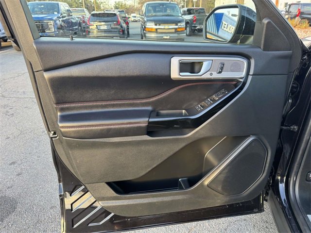 Used 2022 Ford Explorer ST-Line image 25