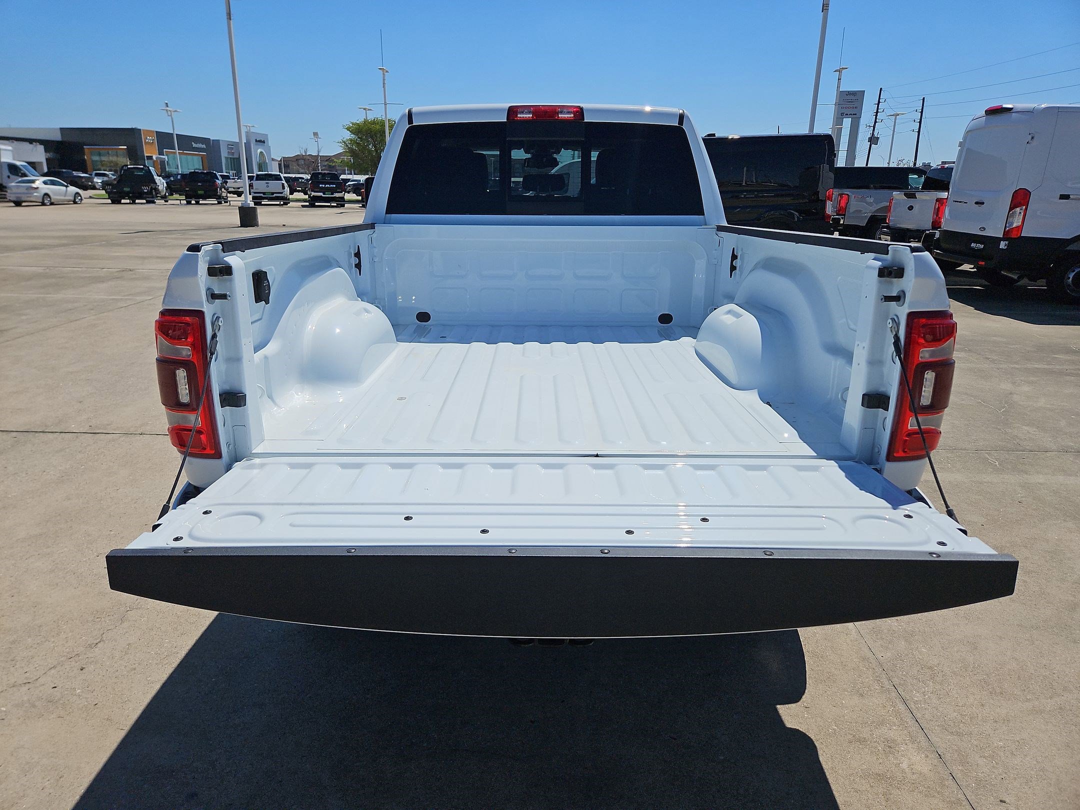 Used 2024 RAM 2500 Laramie image 26