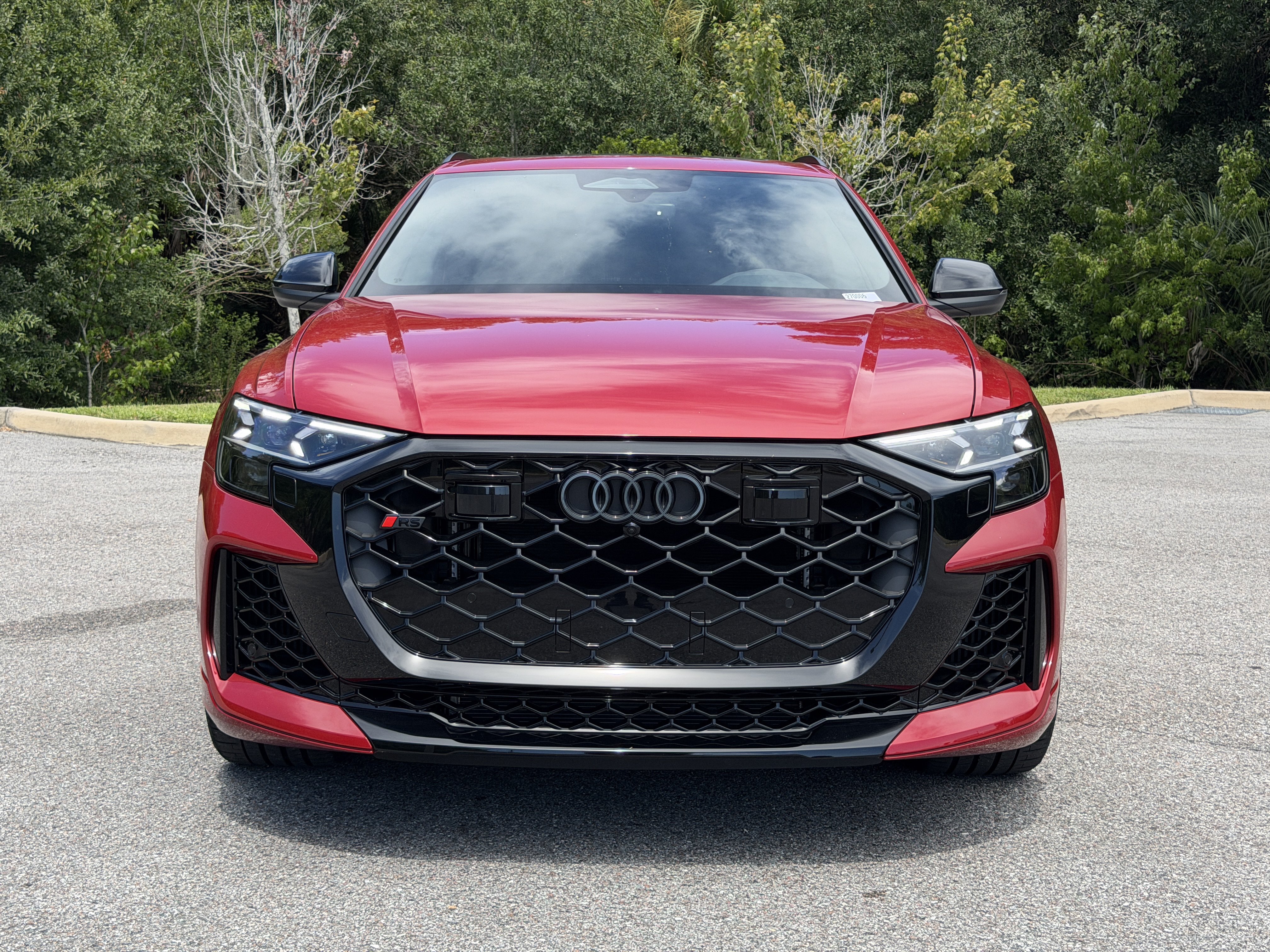 New 2027 Audi RS Q8 performance AWD/4WD image 2