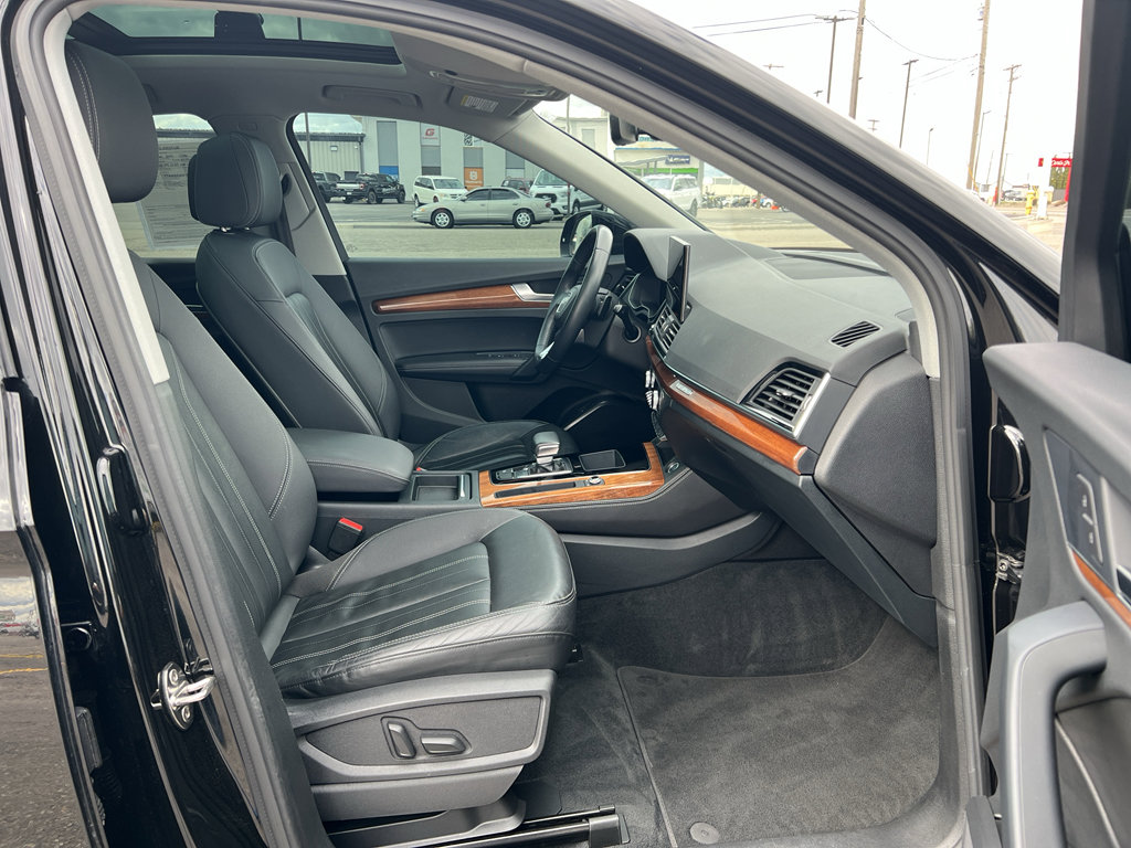 Used 2022 Audi Q5 2.0T Premium Plus AWD/4WD image 25