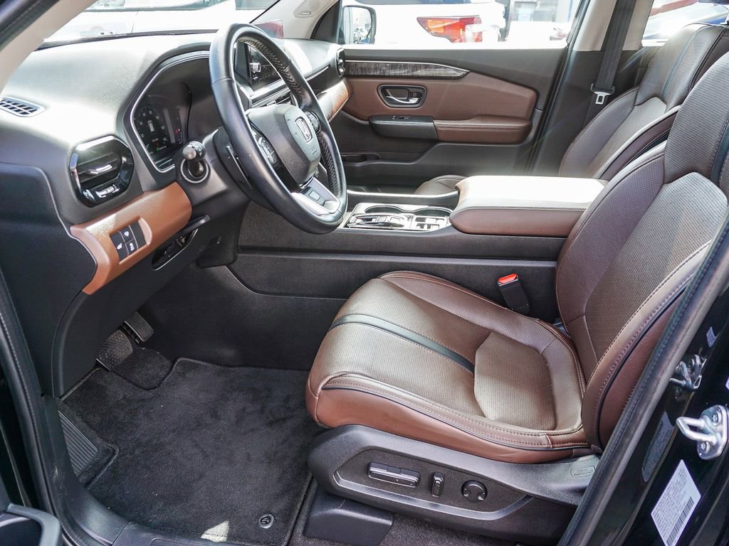 Used 2023 Honda Pilot Elite image 18