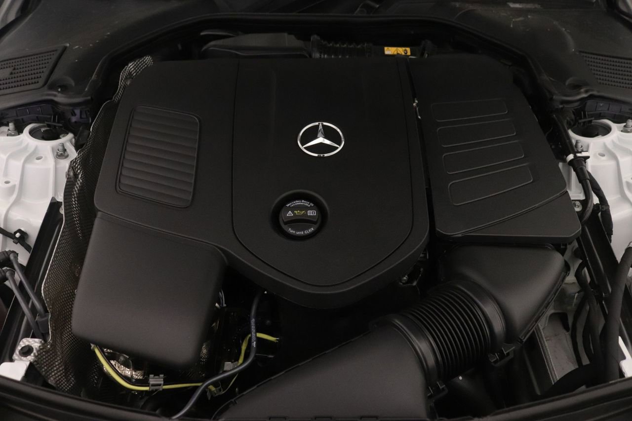 New 2026 Mercedes-Benz C 300 4MATIC Sedan image 9