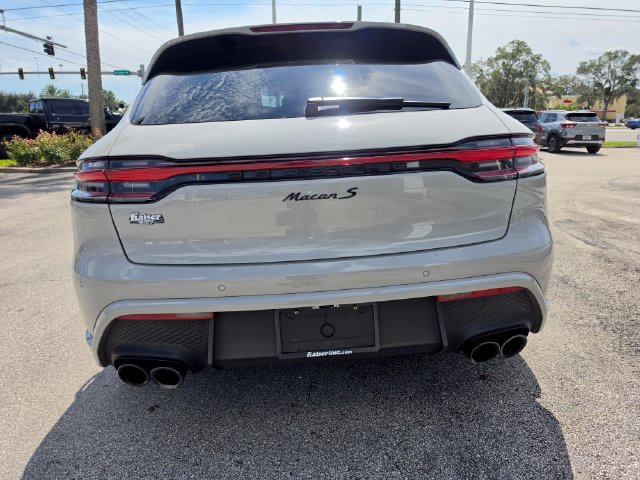 Used 2024 Porsche Macan S AWD/4WD image 4