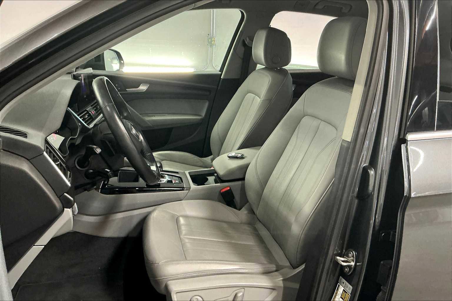 Used 2023 Audi Q5 2.0T Premium w/ Convenience Package image 26