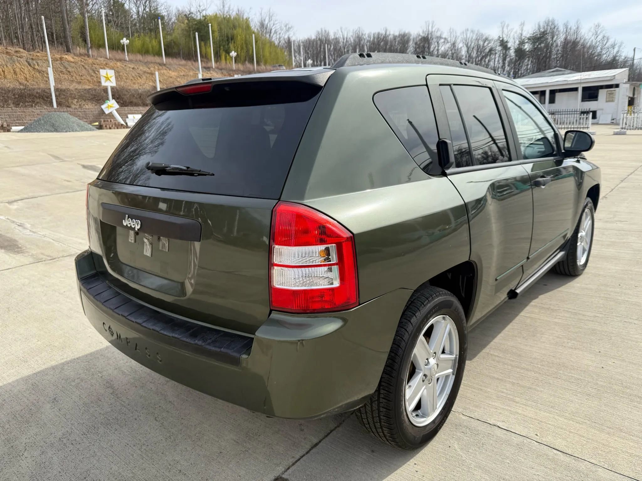 Used 2009 Jeep Compass Sport image 7