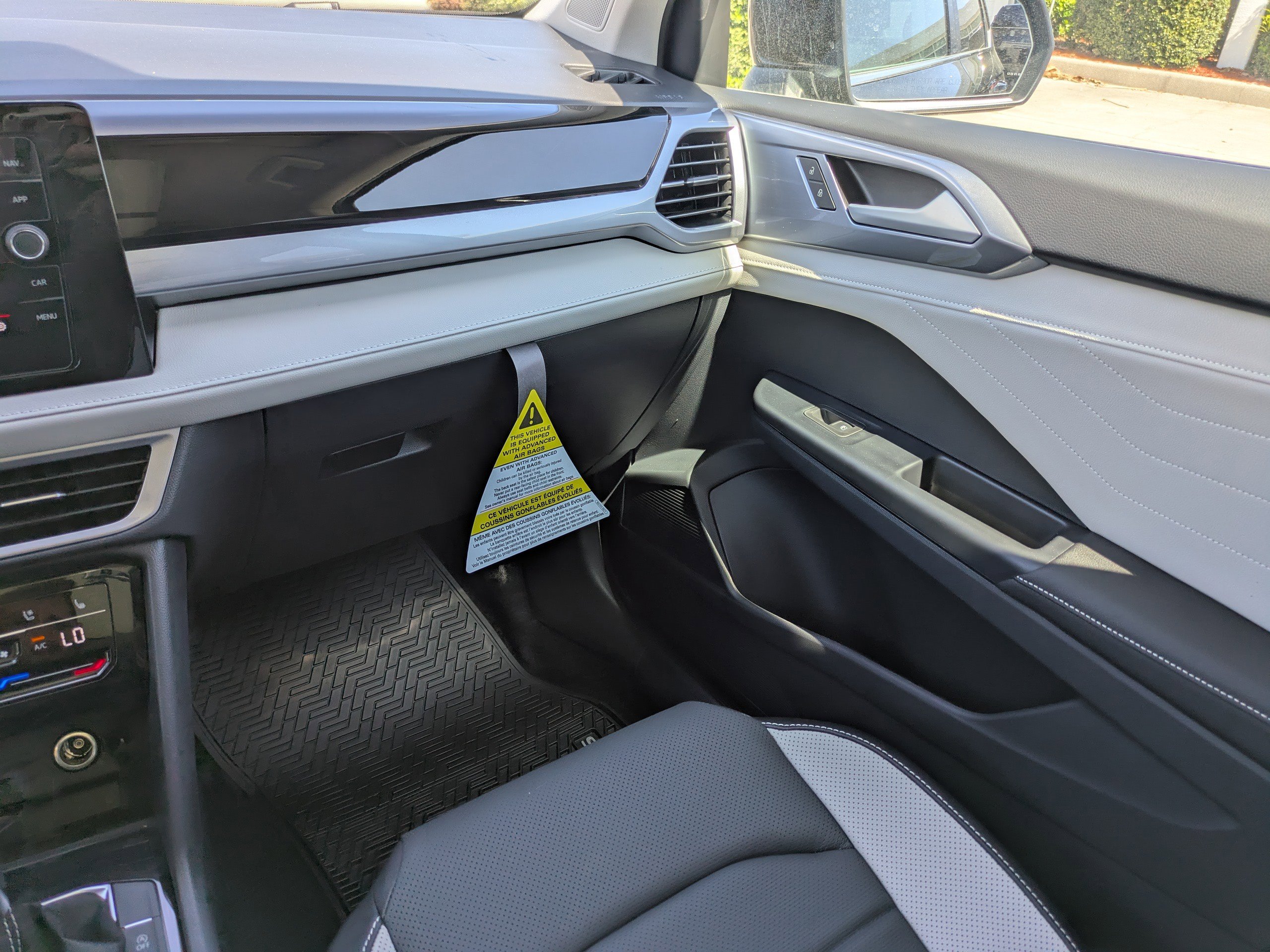 New 2026 Volkswagen Taos SEL AWD/4WD image 17