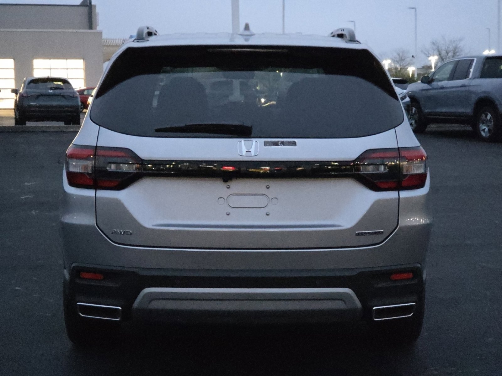 New 2025 Honda Pilot Touring image 19