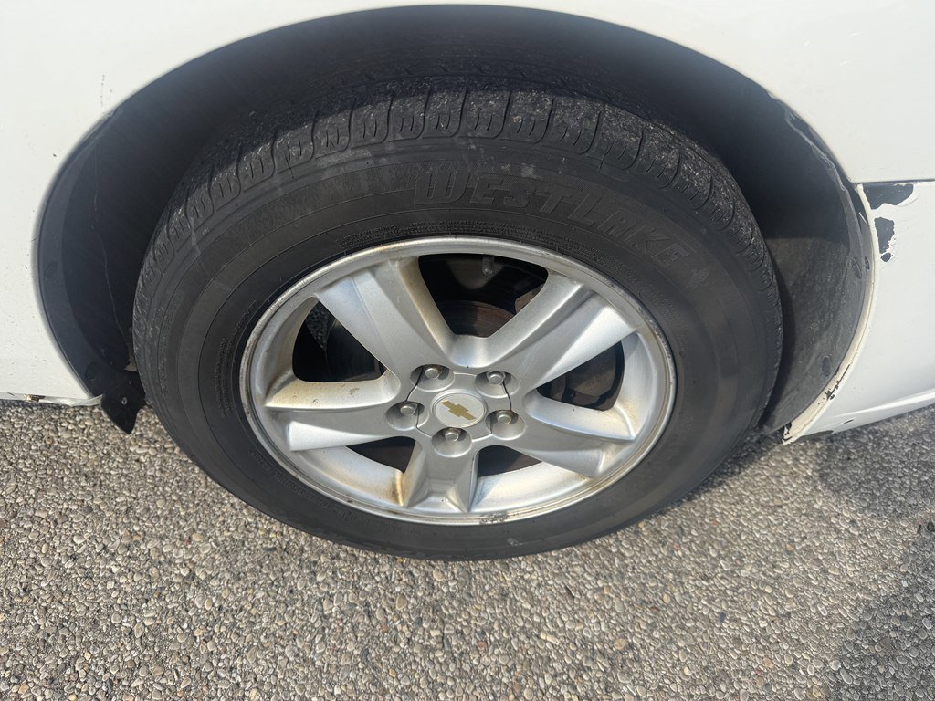 Used 2005 Chevrolet Malibu LS image 7